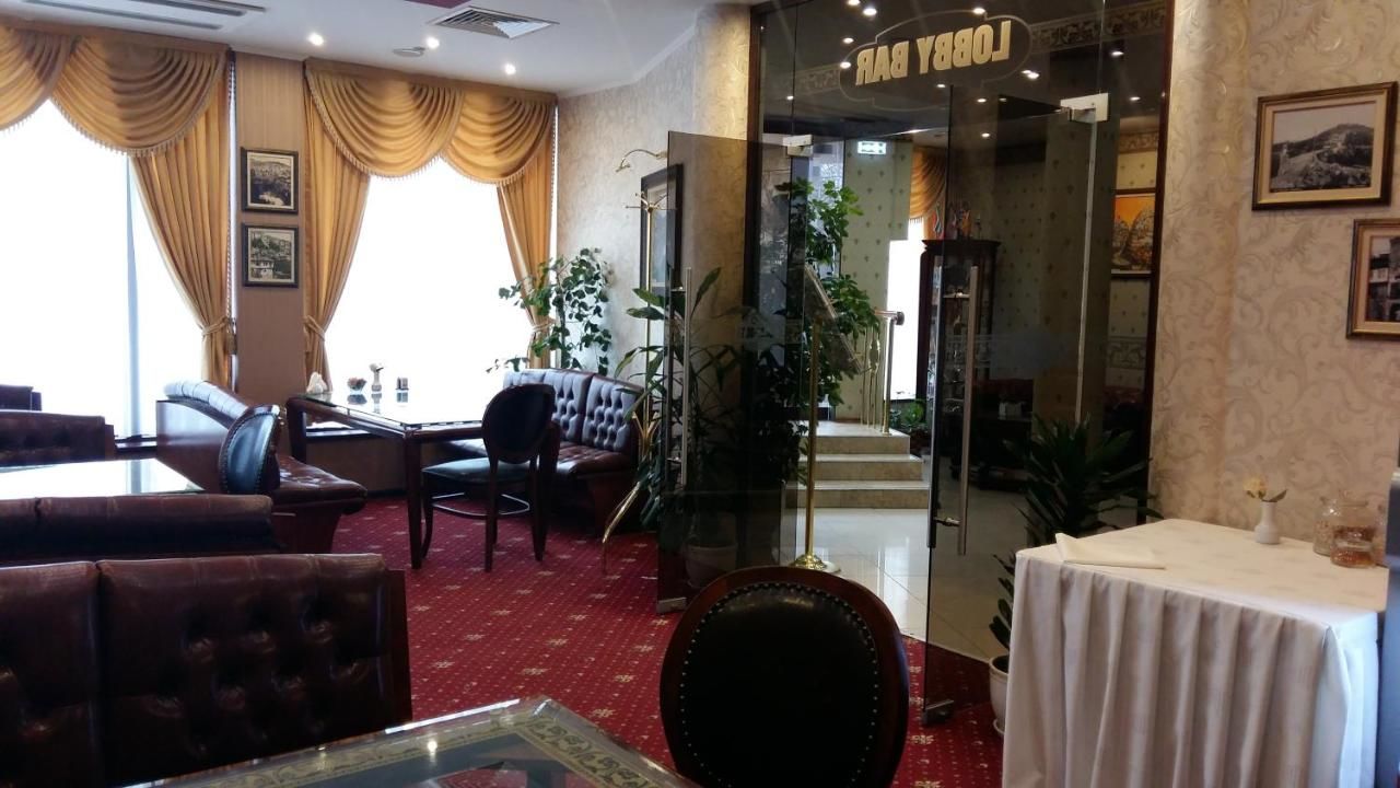 Отель Hotel Central Велико-Тырново-10